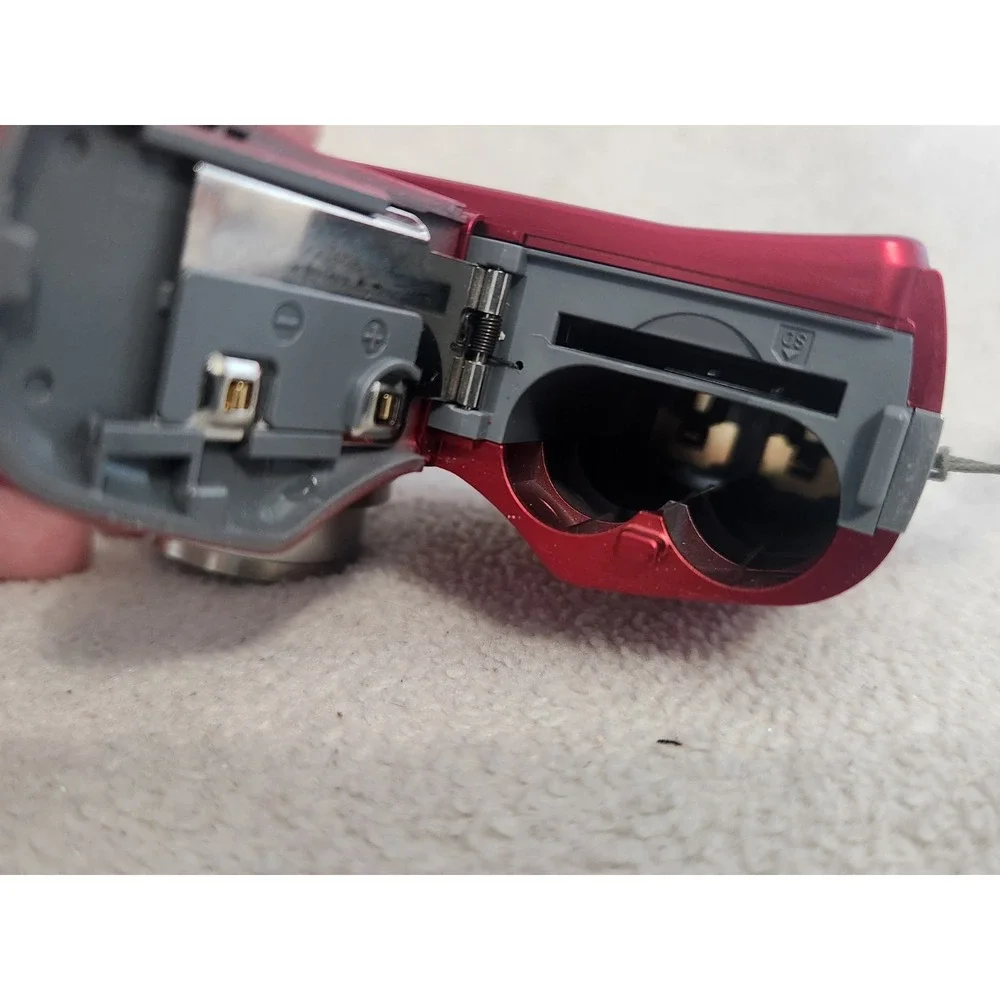 Samsung Digimax S630 6.0MP Red Digital Camera, See Description
